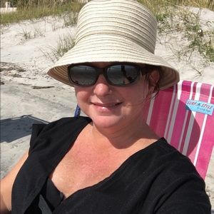Meet your Posher, Cindy
